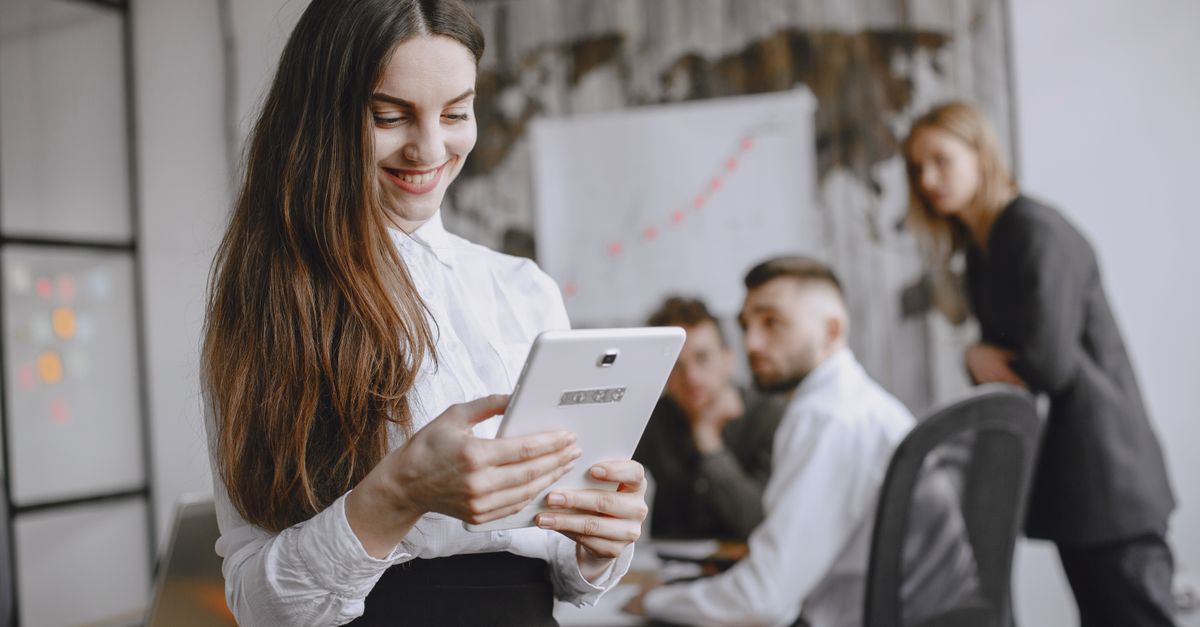 The Agentic GTM Operating System Is Replacing Both the Revenue Stack and the Outsourced Team