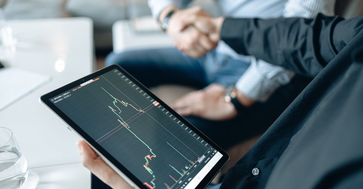 Revenue Intelligence Platforms Are Choosing Partnerships Over Building Their Own Data Stack