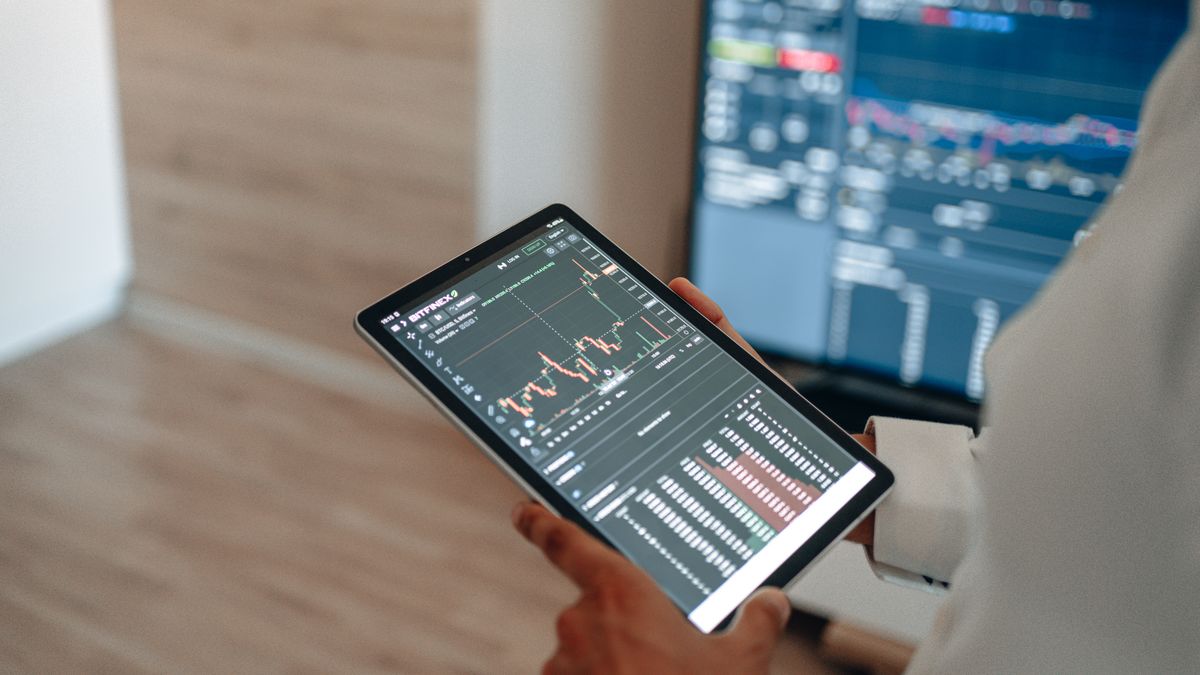 Revenue Platform Consolidation Accelerates as Clari and Salesloft Merge Into Predictive Revenue Powerhouse