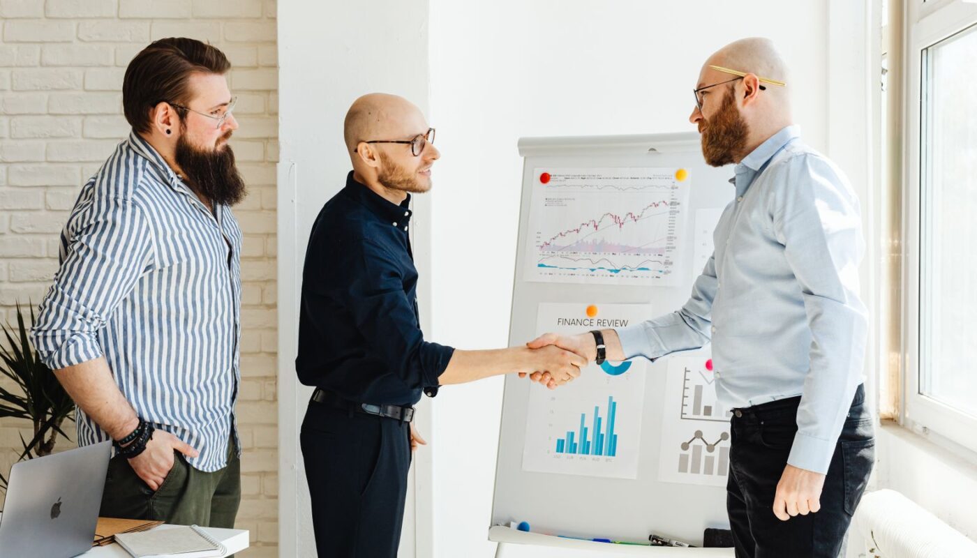 The ‘AI Is Killing Sales Jobs’ Story Doesn’t Match What 33 Million B2B Deals Show
