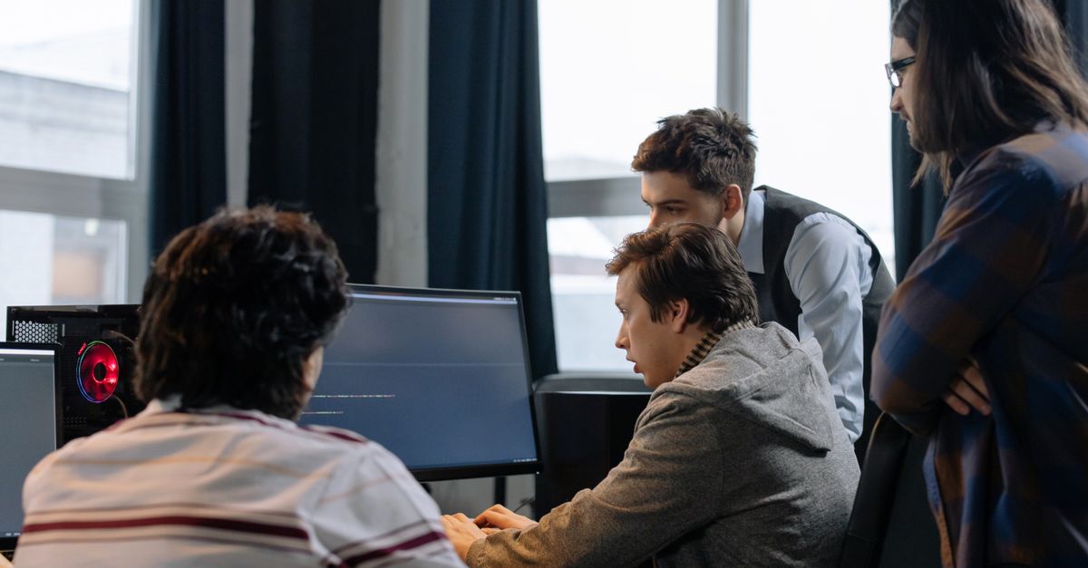 Sales Tech Vendors Look Outside B2B for Product Leaders