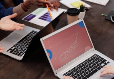 Buyers Now Arrive With AI Answers, So Sales Teams Need Evidence They Can Defend